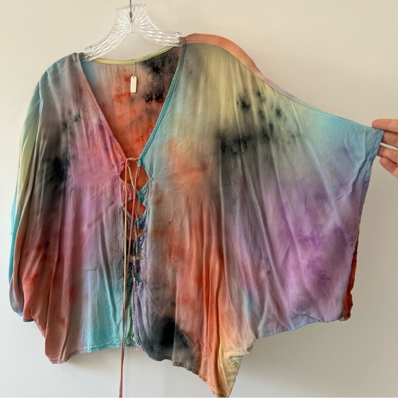 Indah Tie-dye Lace-up Top - Picture 2 of 5